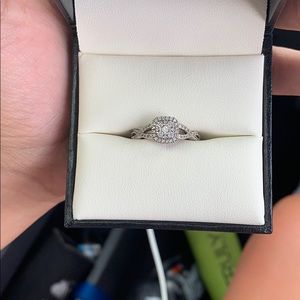 1 carat diamond ring, 14k white gold size 6.